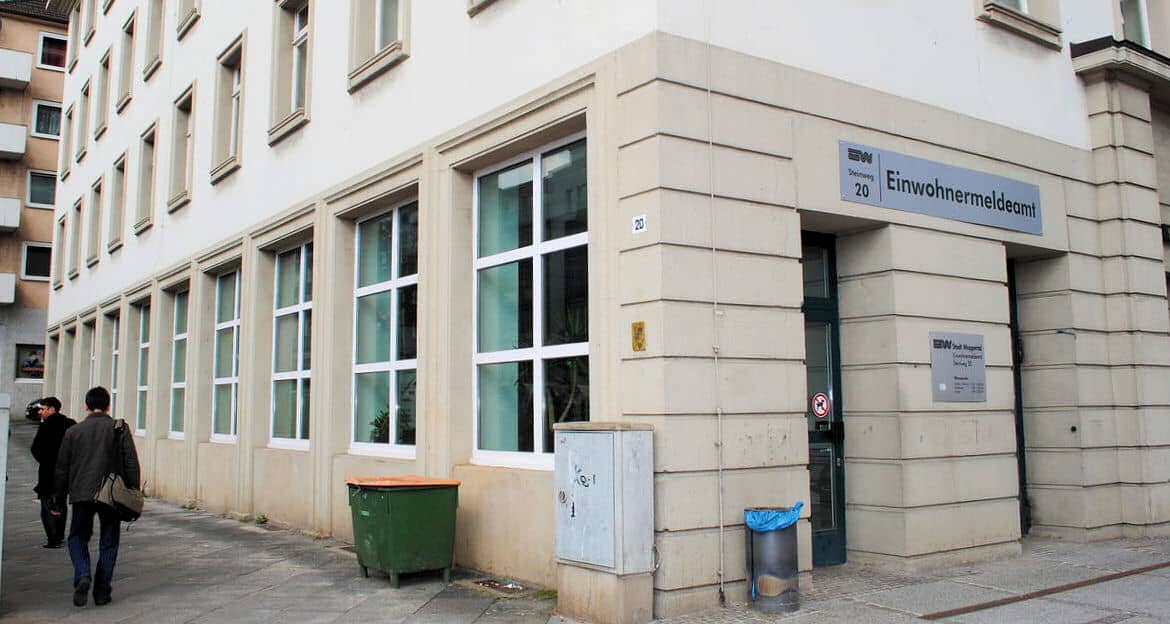 Über 3.500 Ausweise warten auf Abholung - Wuppertal total: Aktuelle ...