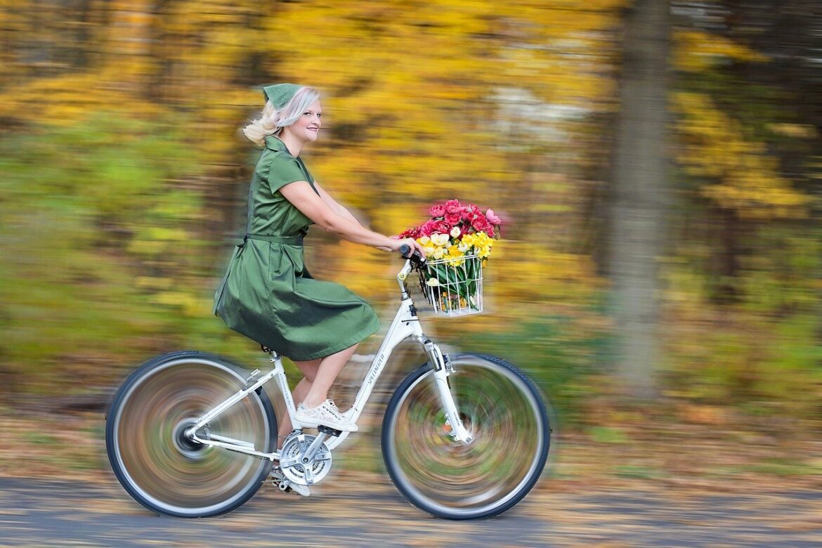 bike-ride-bicycle-woman-stockpack-pixabay bike ride, bicycle, woman